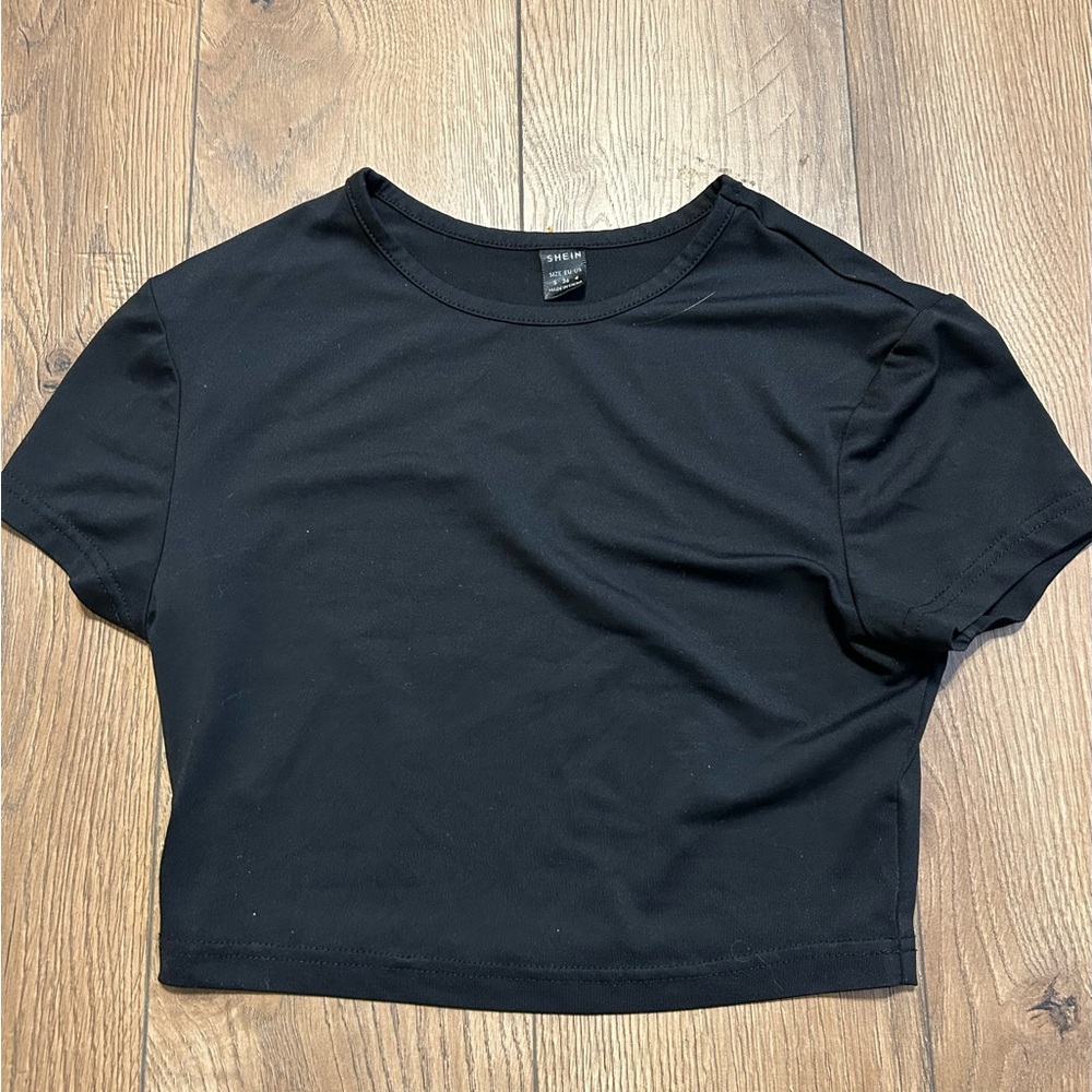 SHEIN Classic Black Crop Top